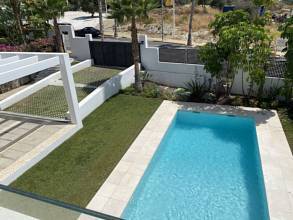 Thumbnail von Villa For Sale in Rio Real, Málaga
