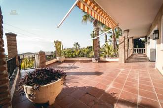 Thumbnail von Villa For Sale in La Capellania, Málaga