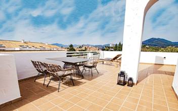 Thumbnail von Commercial Property For Sale in Nueva Andalusia, Málaga