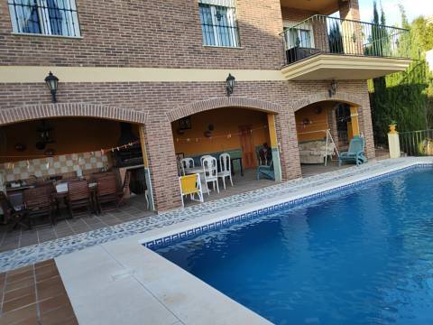 Villa For Sale in Benalmadena, Málaga