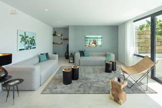 Thumbnail von Villa For Sale in Estepona, Málaga