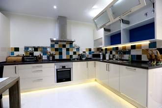 Thumbnail von Villa For Sale in San Pedro de Alcántara, Málaga