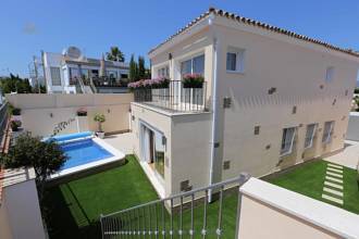 Thumbnail von Villa For Sale in San Pedro de Alcántara, Málaga