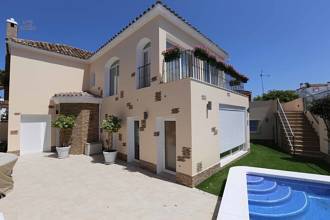 Thumbnail von Villa For Sale in San Pedro de Alcántara, Málaga