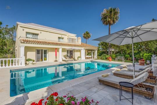 Villa For Sale in Marbella, Málaga