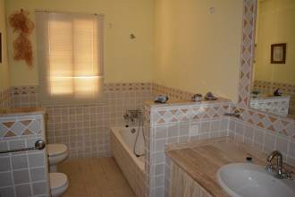Thumbnail von Villa For Sale in Hacienda Las Chappas, Málaga