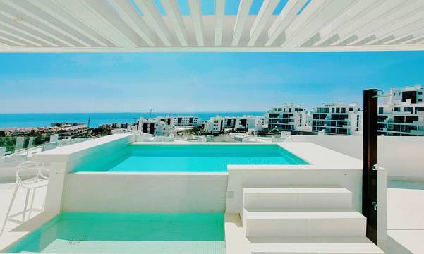 Apartment For Sale in Fuengirola, Málaga