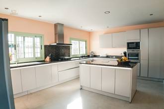 Thumbnail von Villa For Sale in Marbella, Málaga