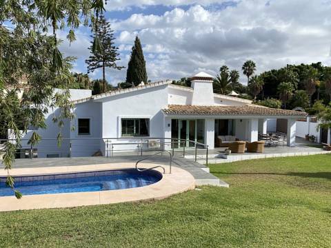Villa For Sale in Marbella, Málaga