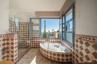 Thumbnail von Villa For Sale in Estepona, Málaga