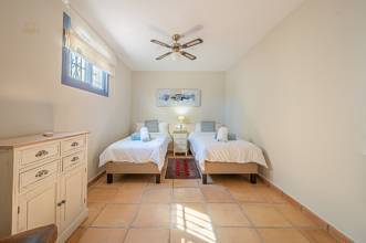 Thumbnail von Villa For Sale in Estepona, Málaga