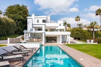  Marbella Villa ES131857