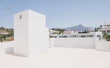 Thumbnail von Marbella Villa ES131546