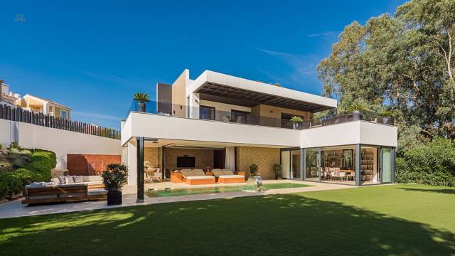  Marbella Villa ES130748