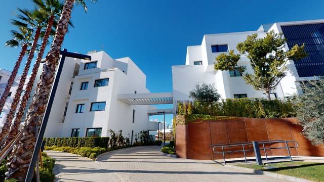 Apartment For Sale in Fuengirola, Málaga