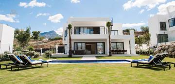  Central Nueva Andalucía Villa ES127779