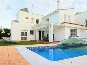 Villa For Sale in Torremolinos, Málaga