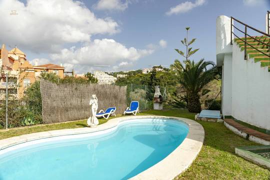 Villa For Sale in Marbella, Málaga
