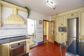 Thumbnail von Villa For Sale in Marbella, Málaga