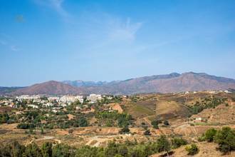 Thumbnail von Villa For Sale in Sierrezuela, Málaga