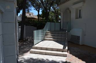Thumbnail von Villa For Sale in Calahonda, Málaga