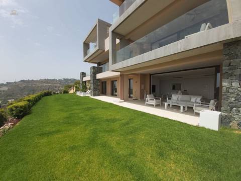 Apartment For Sale in La Quinta, Málaga