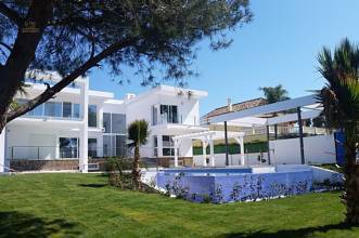  Nueva Andalucía Villa ES91371