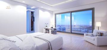 Thumbnail von Luxus-Villa in El Paraiso R2862914
