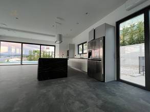 Thumbnail von High-quality luxury villa with swimming pool and panoramic sea view, Ciovo Island, Dalmatia