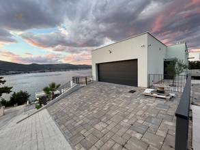 Thumbnail von High-quality luxury villa with swimming pool and panoramic sea view, Ciovo Island, Dalmatia