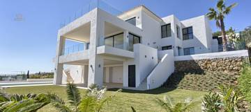  El Paraiso Villa ES91471