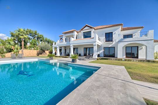  Estepona Villa ES135112