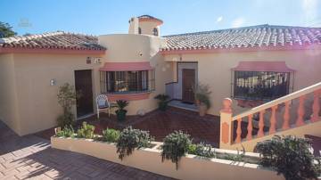 Thumbnail von Luxus-Villa in Estepona R2841917