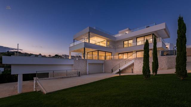  Nueva Andalucía Villa ES134481