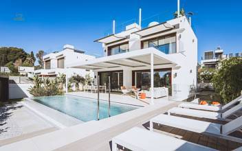  Marbella Villa ES131697