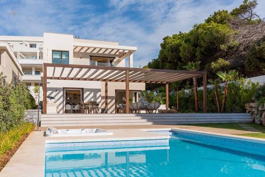  Estepona Villa ES131384