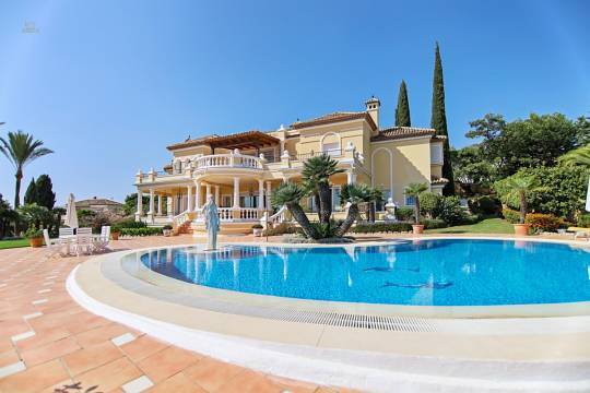  Benahavís Villa ES131275
