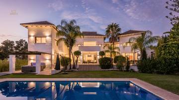  Marbella Villa ES120033