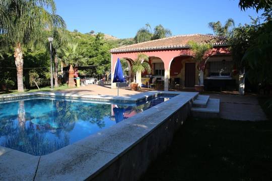 Villa For Sale in Coin, Málaga
