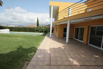 Thumbnail von Villa For Sale in Sierrezuela, Málaga
