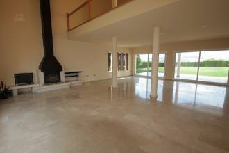 Thumbnail von Villa For Sale in Sierrezuela, Málaga