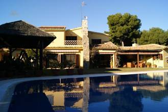 Thumbnail von Luxus-Villa in El Coto R2839178