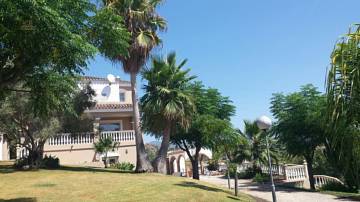Thumbnail von Villa For Sale in Estepona, Málaga