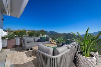 Thumbnail von Villa For Sale in La Mairena, Málaga