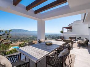 Thumbnail von Villa For Sale in La Mairena, Málaga