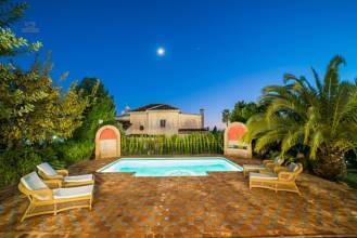 Villa For Sale in El Paraiso, Málaga