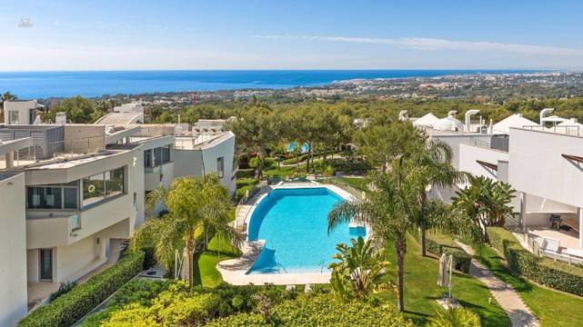 Town House For Sale in Sierra Blanca, Málaga