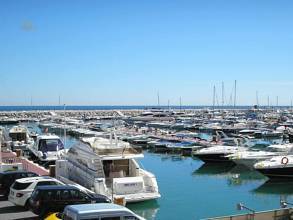 Thumbnail von Apartment For Sale in Puerto Banús, Málaga