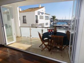 Apartment For Sale in Puerto Banús, Málaga