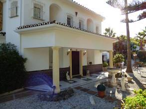 Thumbnail von Villa For Sale in Elviria, Málaga